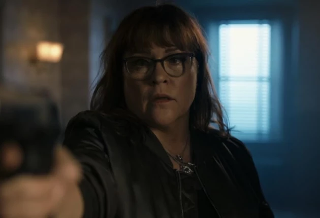 Стоп-кадр из 7 серии 2 сезона сериала Чаки